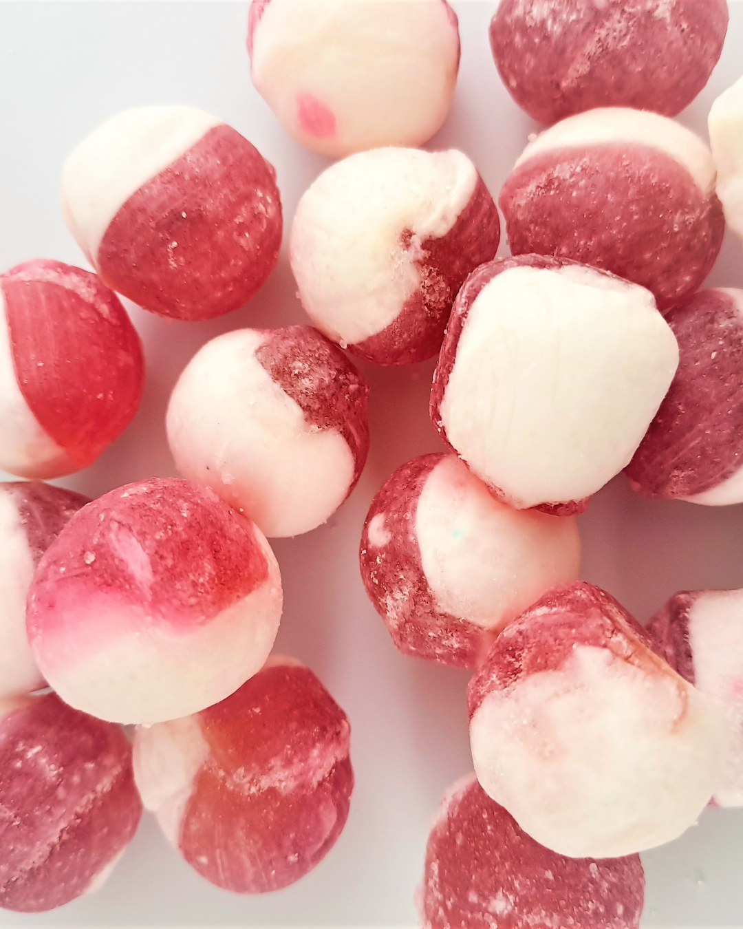 Maxons Stupidly Sour Strawberry & Cream